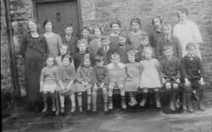Picture of Carr Shield, group of school children