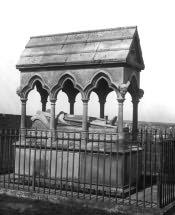 Bamburgh, Grace Darling's Tomb - Click for bigger image