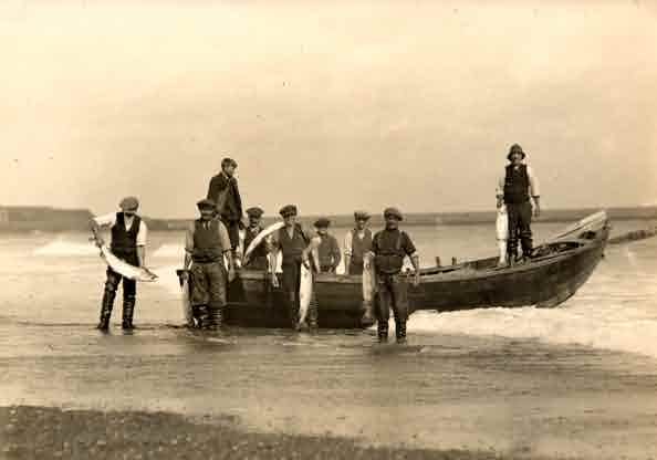 Picture of Berwick, Tweedmouth Salmon Fishermen