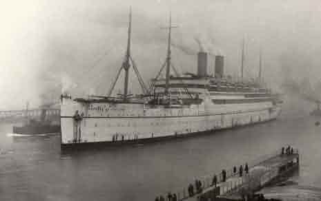 Picture of Empress of Scotland arriving at Blyth